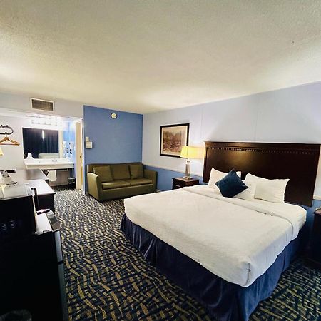 נורת' פלאט Hospitality Inn מראה חיצוני תמונה
